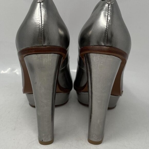 Charles Jourdan Silver Leather Peep-Toe Heels – Size 8.5M - Picture 4 of 6